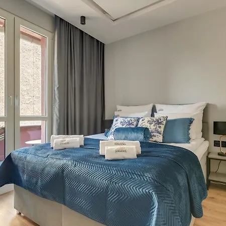 Lawendowa Old Town Signature With Shared Kitchen By Downtown *